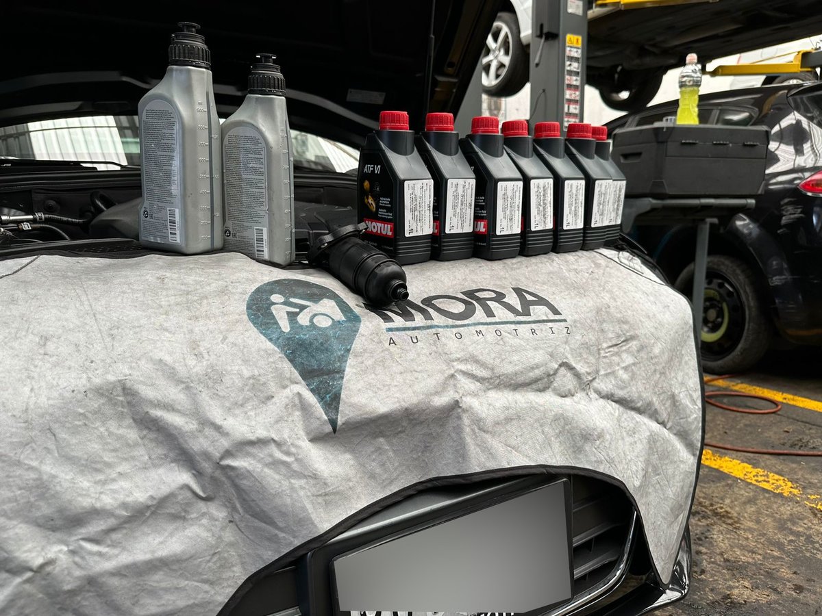 MoraAutomotriz's tweet photo. Nos llegó este #Audi #A4 a hacerse su servicio en su transmisión, ¡Somos especialistas VAG (Audi Seat VW)! ¡Llámanos! https://t.co/OmxZNYnZJk https://t.co/nCJnriPuC3