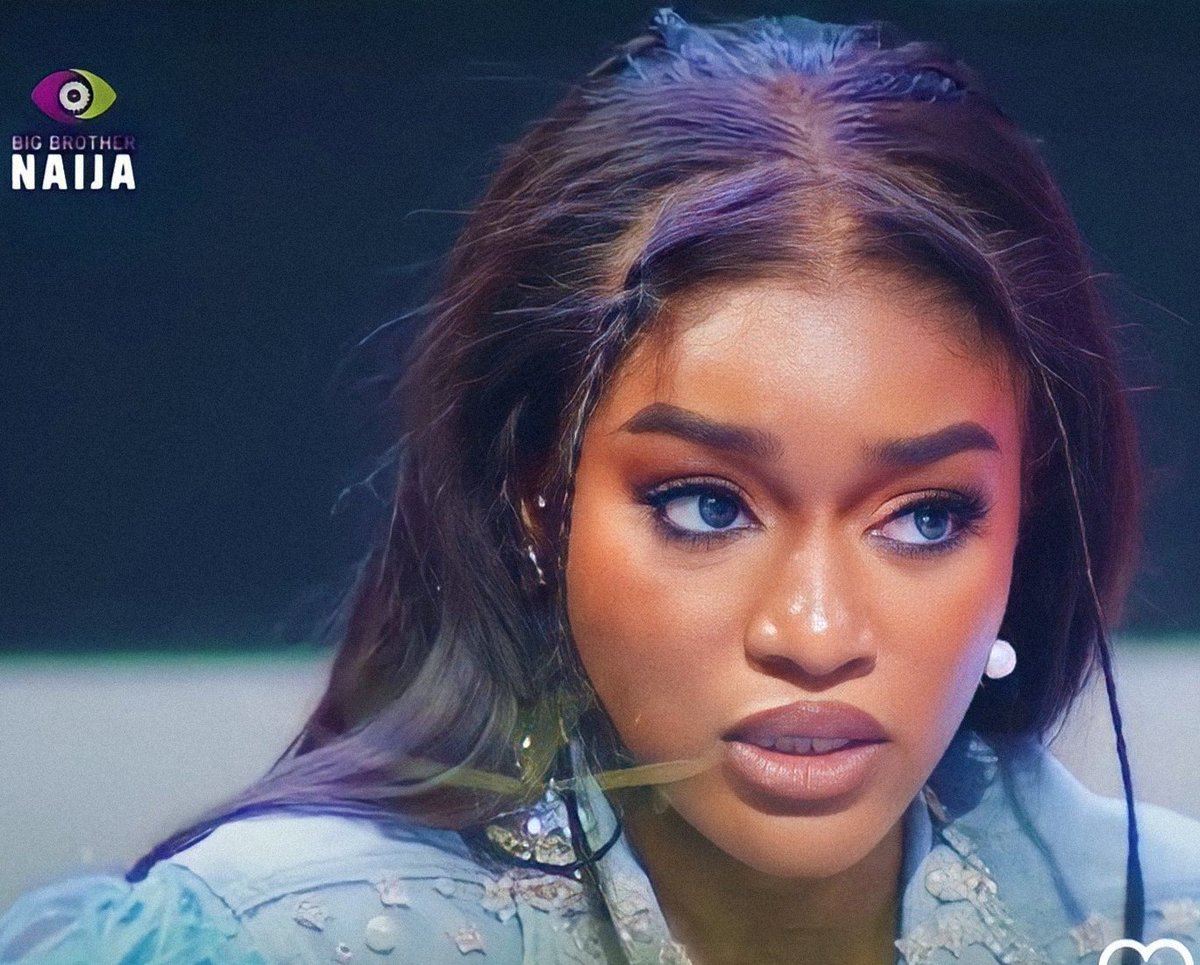See how Beauty came and clear every single thing and owned up to her shit without stuttering,No unnecessary insult or drama whatsoever 😌
That's a queen right there🤭
MISS NIGERIA FOR A REASON!!!😊
Say it with me BEAUTY TUKURA THE SHOW ❤️❤️❤️ #BBNaijaReunion