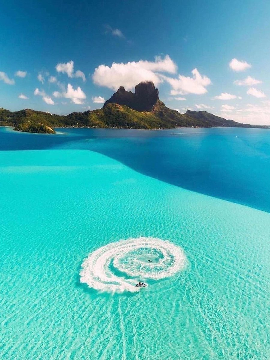 IC316's tweet photo. "Life is too short to tolerate things that don't make you happy."

It's Friday! Have a good time! 🌊🛥️🤍 https://t.co/6FOPDfmPcK