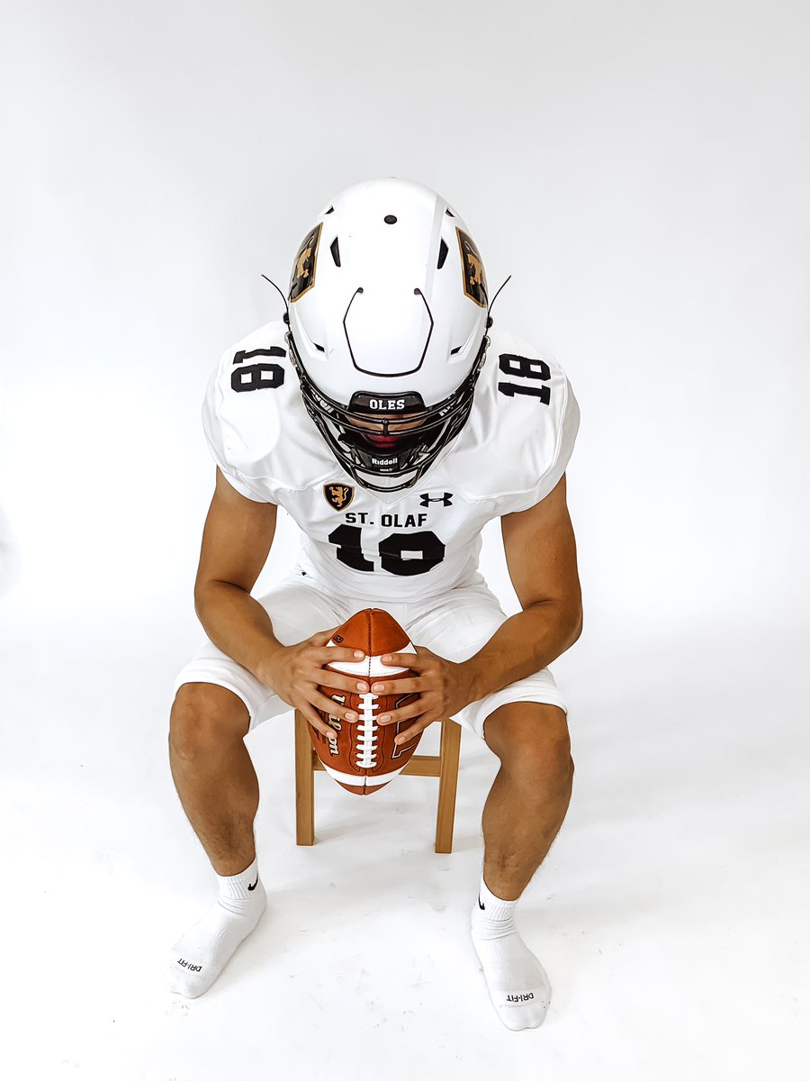 After a great Junior day, I am thankful to have received an offer to play at <a href="/StOlafFB/">St. Olaf Football</a>‼️ <a href="/JamesKilian/">James Kilian</a> <a href="/mkleinschrodt20/">Mitchell Kleinschrodt</a>