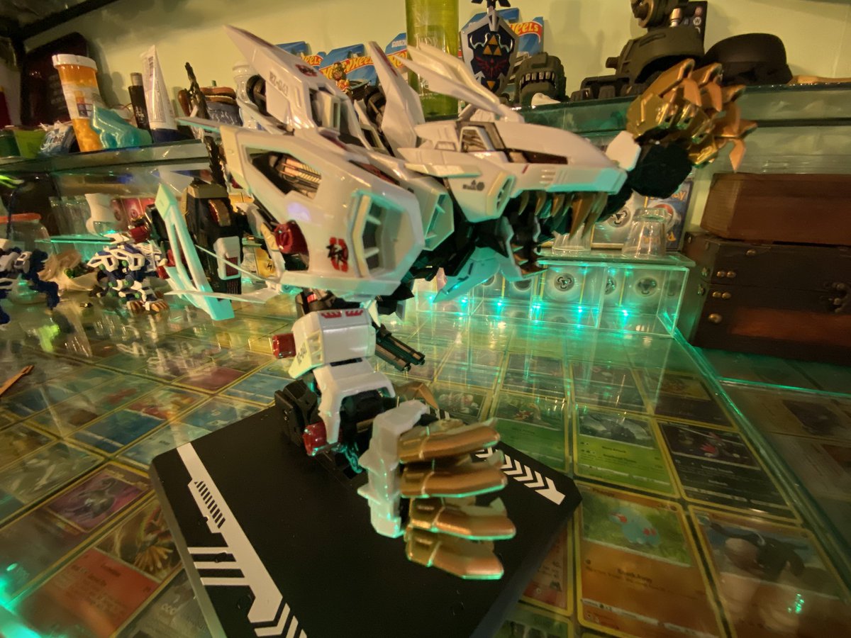 卸直営店(お得な特別割引価格) ゾイド ZOIDS展 40周年ロゴ入り