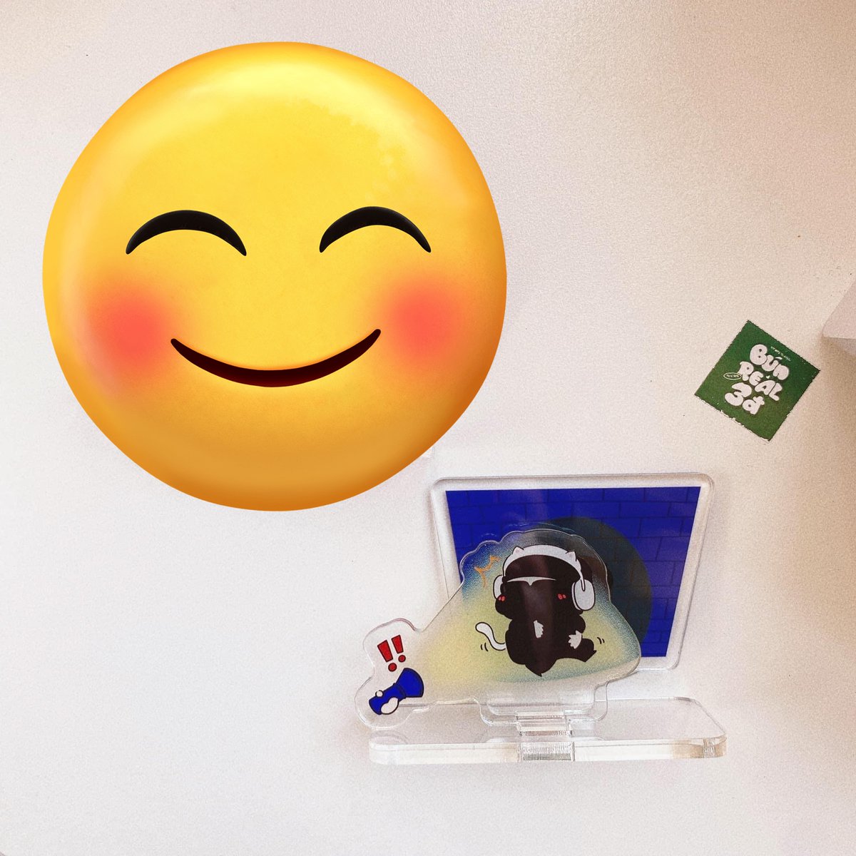 Ga chào mừng báo solo đầu tiên của em bé.
Quà: 1 standee như hình nhé!!!
Mọi người đừng quên gắn tag vào.

#XBlushMxBuild
BUILD 1ST SOLO MAGAZINE