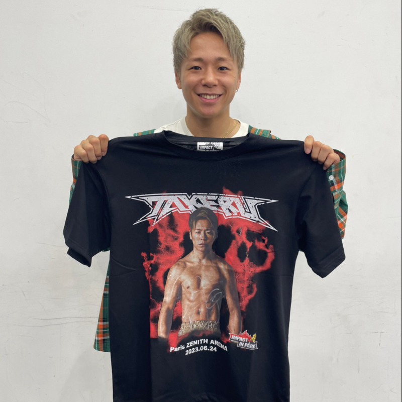 Abema_Fight's tweet photo. 🎉武尊選手 復帰戦KO勝利記念🎉

#武尊 選手のサイン入り
オリジナルTシャツを5名様に🎁

《応募方法》
① @ABEMA @Abema_Fight をフォロー
②この投稿をRT

さらに、#武尊vs世界 をつけて
次は誰との戦いが見たいかを投稿すると当選確率UP💫
〆切:7/1(土) 23:59

Tシャツは7/1 23:59まで販売受付中！