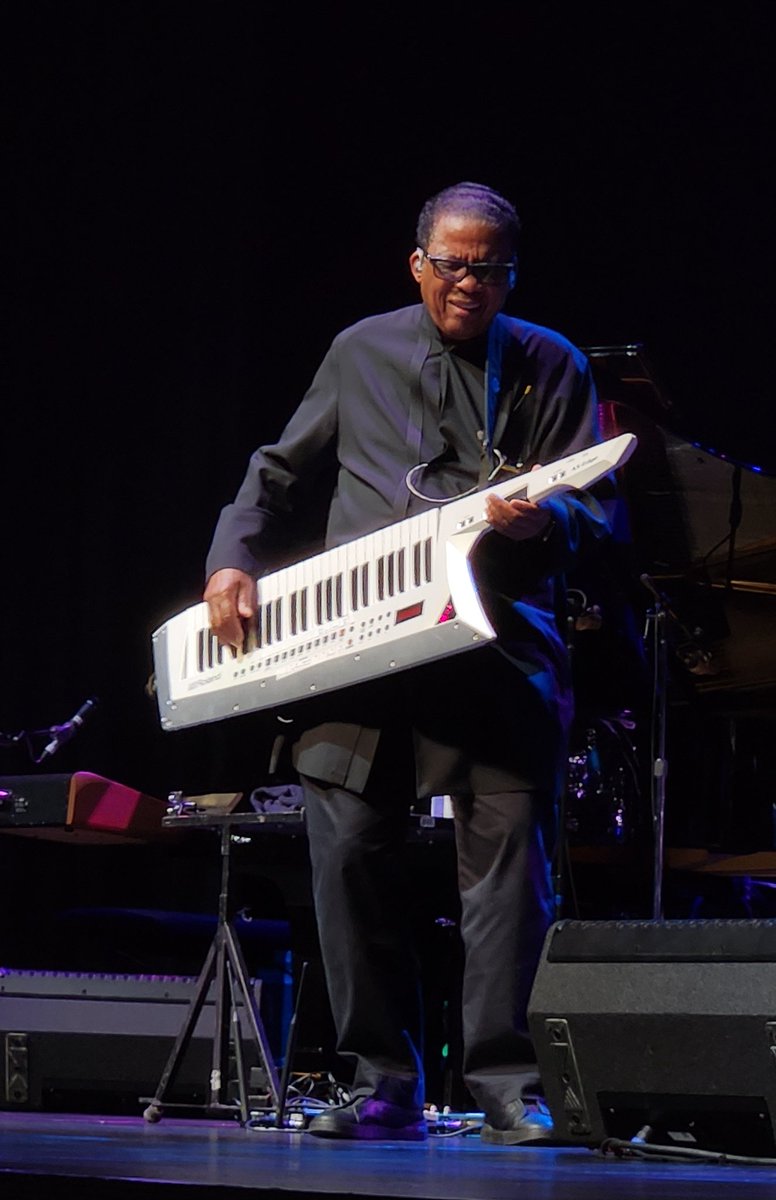 Nobody rocks the #Keytar like Herbie! <a href="/herbiehancock/">Herbie Hancock</a> <a href="/TorontoJazzFest/">Toronto Jazz Fest</a> #JazzFunk #LiveForLiveMusic