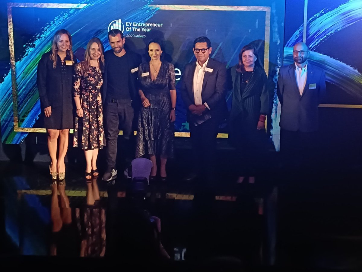 famalgui's tweet photo. #EOYMX23 cóctel de presentación de finalistas y jueces @EYMexico https://t.co/GOTIpJ0epW