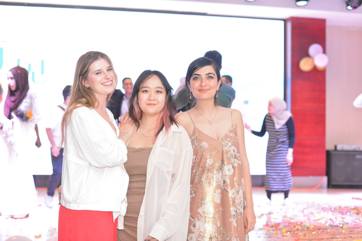 WHU_1893's tweet photo. 💃🕺The graduation party for #WHU’s international students of the Class of 2023 was held at the School of International Education on June 20. #WHUers #GoWHU #WHUGraduation https://t.co/QdqpeeF6GK