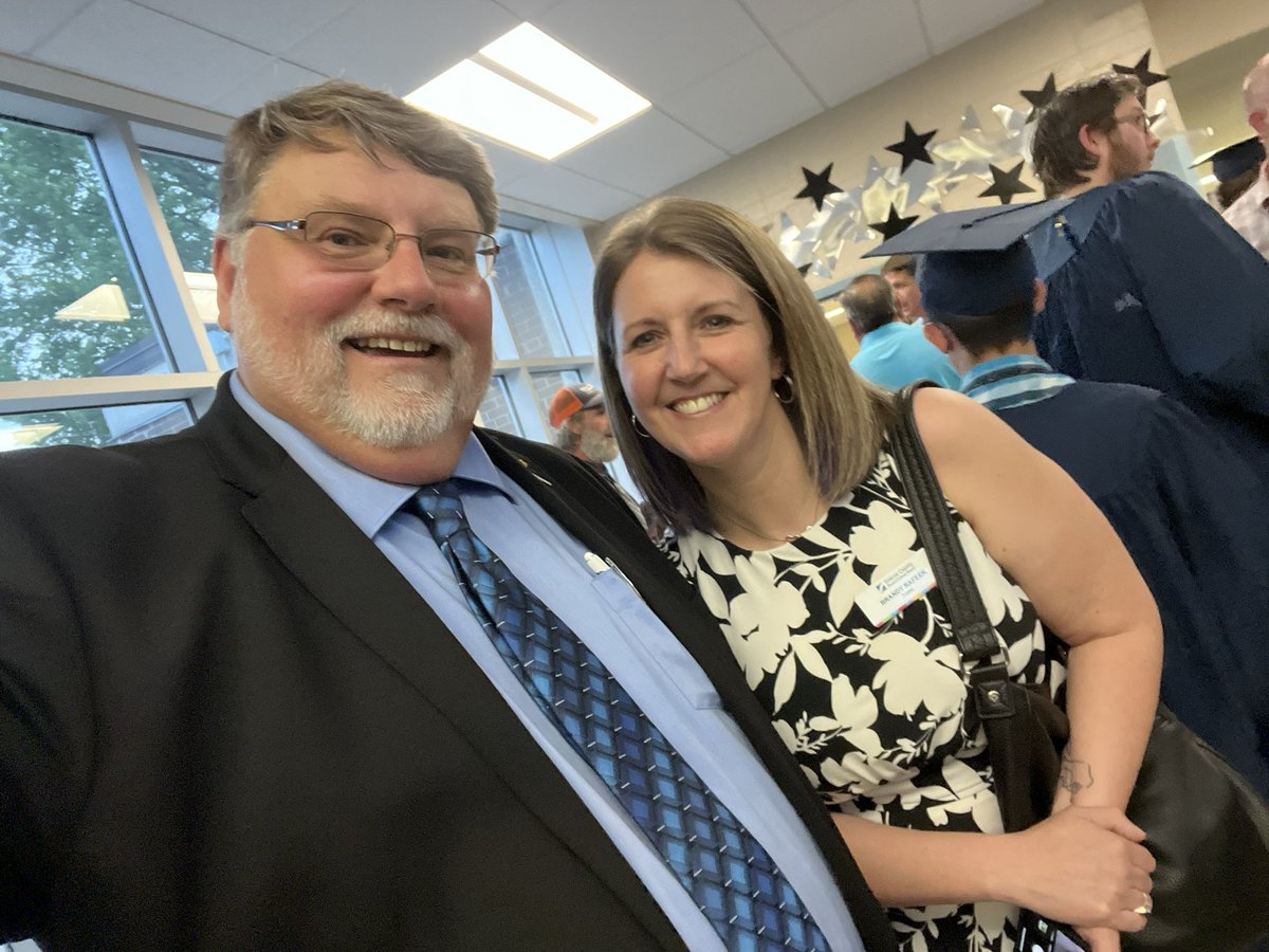 ClearviewMayor's tweet image. Exciting to be on stage for the @StaynerC #ClassOf2023 #Commencement  Congrats to the Grads! @brandy_rafeek &amp;amp; I were very pleased with the students entering the trades after school.  Well done!  @Clearview_twp #EducationMatters #LocalMatters 👨‍🎓