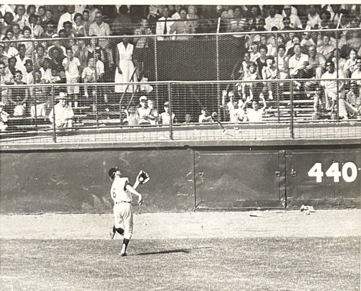 RT @IffyTheDopester: Al Kaline got on his horse to track this ball down in center field at Tiger Stadium in 1961. https://t.co/aBPJbSfMIK