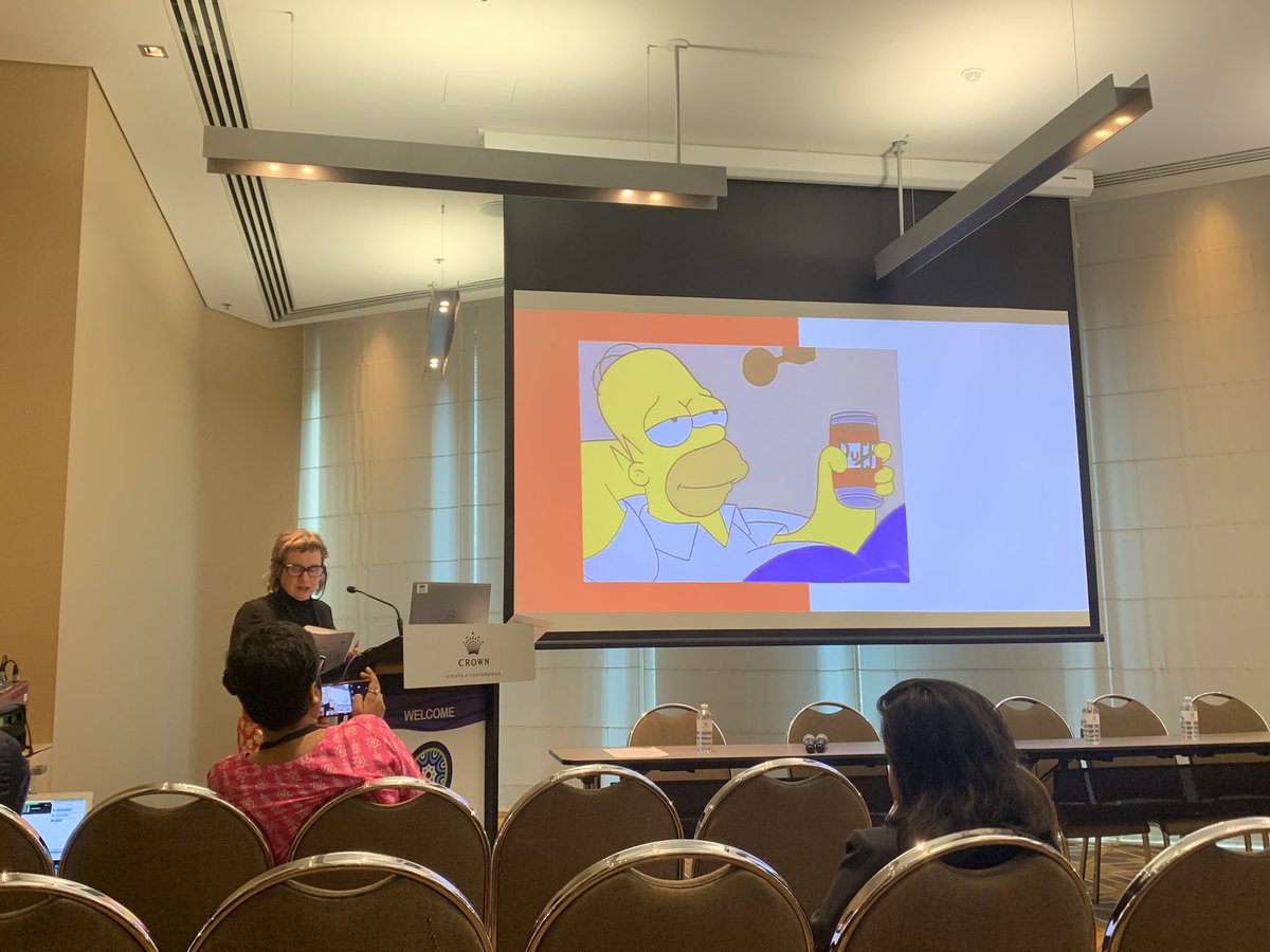 Checking out @sarjomaclean talking about affect and alcohol in the home, and how spaces co-produce practices and meanings (all smoothly explained alongside some Simpsons references) #ISAWCS23