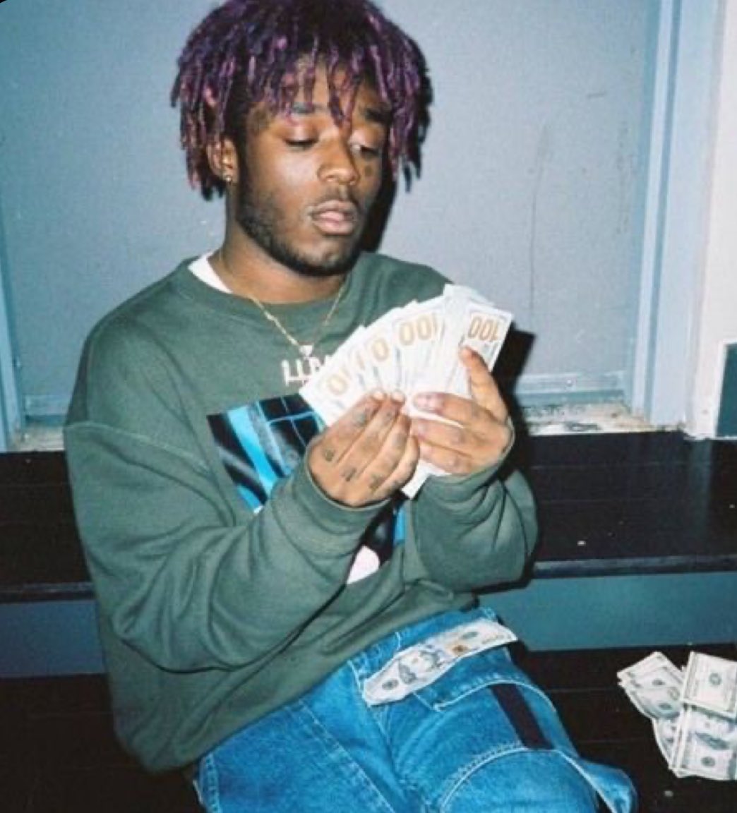 DJCaviar's tweet photo. Lil Uzi v Drake tonight?

#pinktape #LilUziVert #drake https://t.co/LCxHFmWFpq