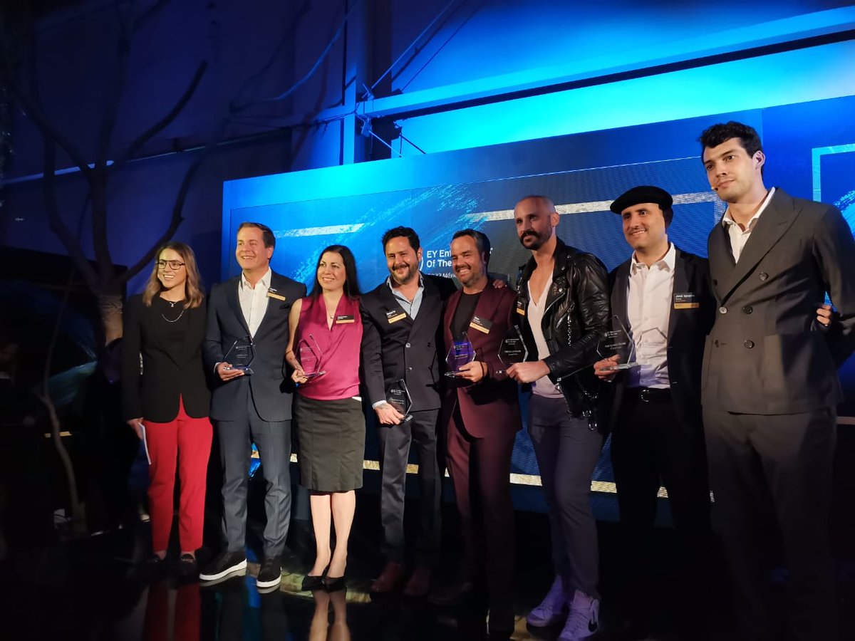 EYMexico's tweet photo. @edr1266 @LupitaCastC @xla_kz @robertoah @mofloresb @claujanez @JuanaSohin @AleRiSp @ambrosia @Frankalvarezb @anabelltrejo @rene_padilla @Katriaov @SoyJuanLlabres @alanramirezfl @varisb @istherya @Santiago_EMH Pintan sus obras maestras con innovación cada día, ellos son los finalistas de la categoría En aceleración de #EOYMX23:
@NachoTorres4S, @rocksterCEO, @dandefossey, Roberto Luna, @genanem y Carlos Lazo. https://t.co/3fE9hGkOwn