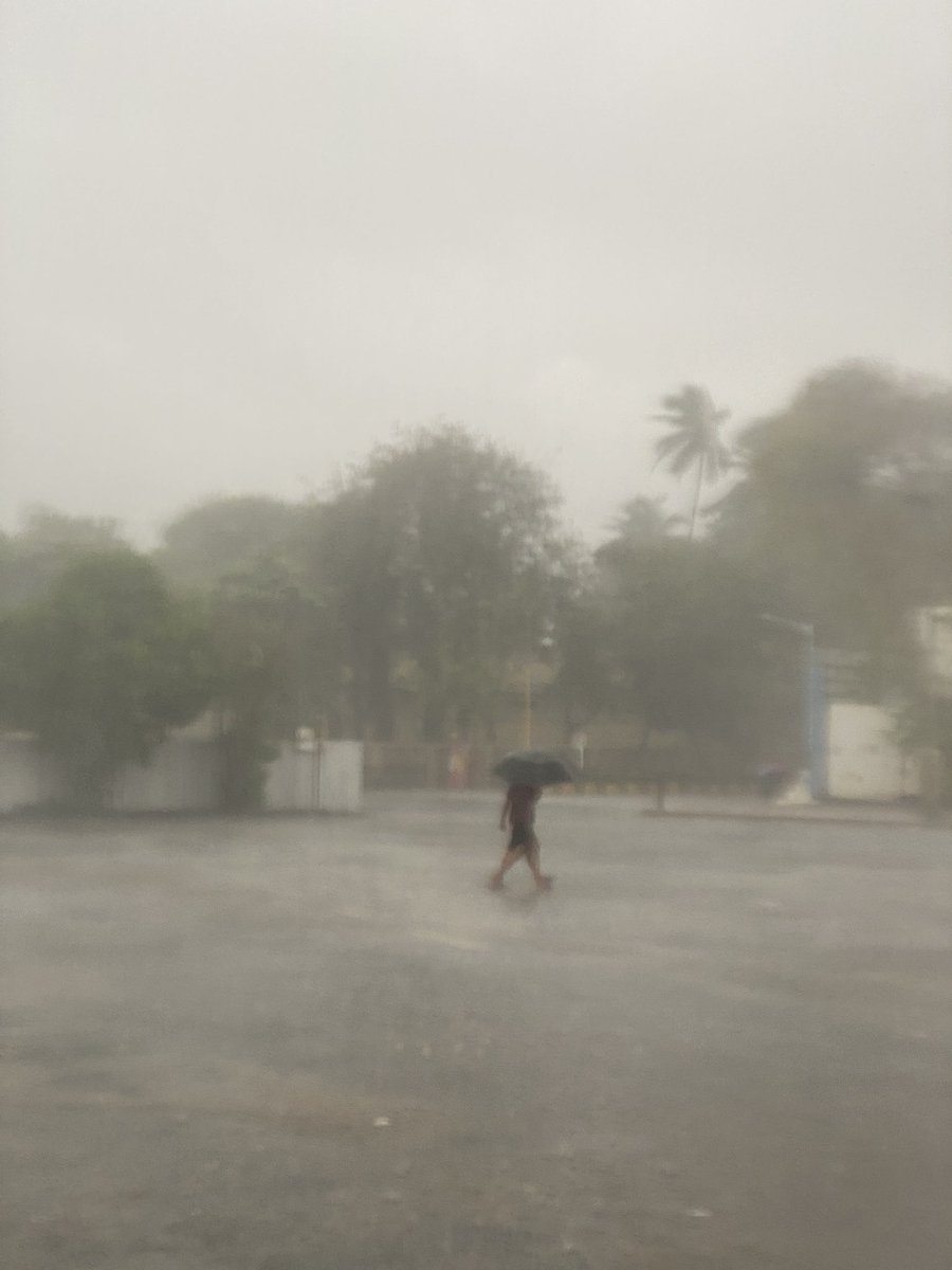 Mumbai Monsoon 2023.

#ShotoniPhone #mumbai #monsoon #cloudreport