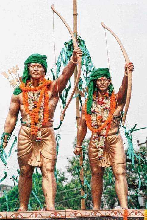 अंग्रेजी हुकूमत के खिलाफ 30 जून 1855 (#हूल_दिवस ) को “हूल क्रांति” की शुरुआत संथाल आदिवासियों ने की थी। इस आंदोलन के अमर शहीद स्वतंत्रता सेनानी सिदो-कान्हू, चांद-भैरव, फूलो-झानो और उन हजारों वीर आदिवासी योद्धाओं को हूल जोहार। 
#प्रथम_स्वतंत्रता_क्रांति_1855