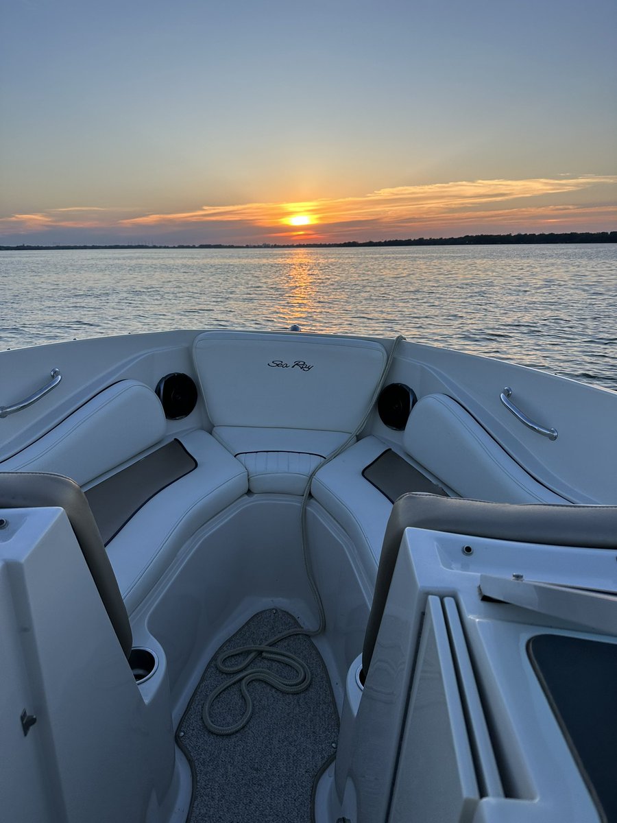 pattenal1's tweet image. Start of the best weekend of the year!