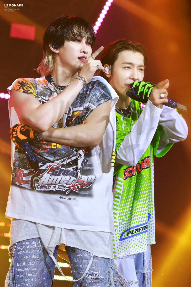 230625 DElight Party D2 은혁 동해

Beautiful Sunrise 💙

#은혁 #이혁재 #EUNHYUK
#동해 #이동해 #DONGHAE
#슈퍼주니어 #SUPERJUNIOR
<a href="/AllRiseSilver/">Dalnim</a> <a href="/donghae861015/">Super Junior 이동해</a>