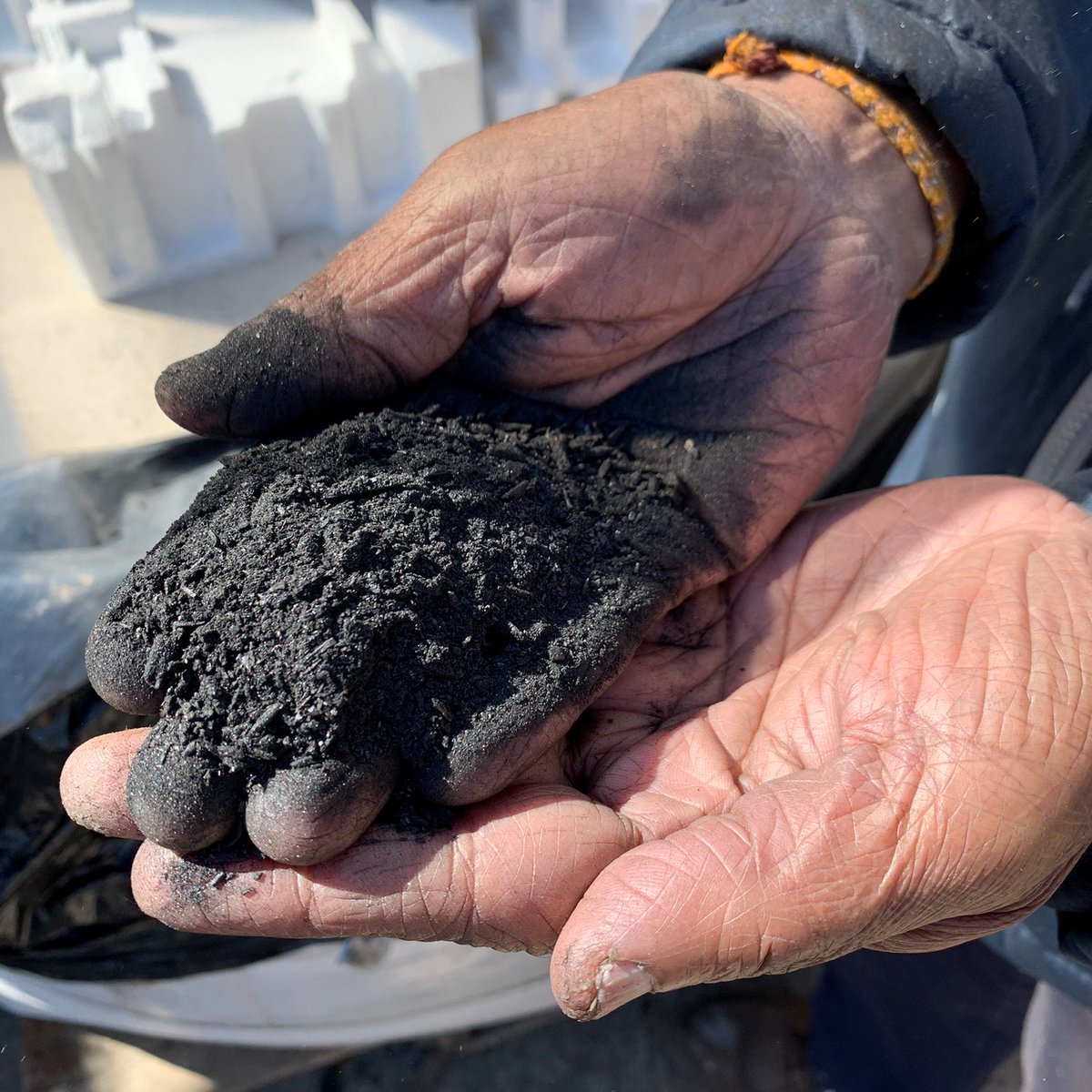 PyroAg's tweet photo. Biochar can be used as a significant soil improver - blended with fertiliser to increase the carbon content, water holding capacity and nutrient retention of soil. 
#biochar #soil #sustainablefarming #pyroag #carbon https://t.co/ZuZ4Q4czEL