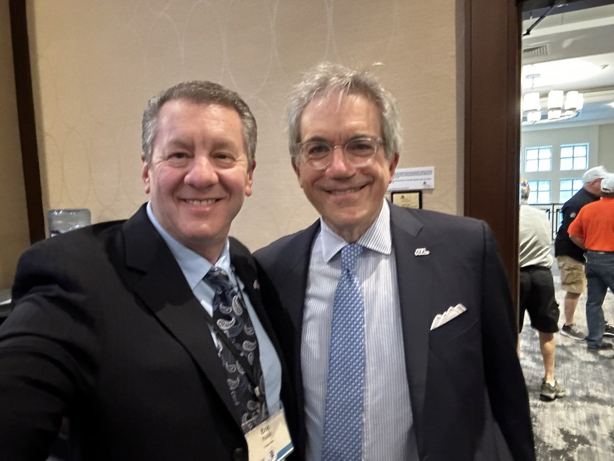 rubin_eric's tweet photo. I am very grateful for all that the @ADL does to combat #Antisemitism Tonight, I had the tremendous honor of meeting @BlochFL before our keynote speeches at the @FJMC_HQ annual convention. He shared so much valuable information &amp; he sure is a tough act to follow! @JGreenblattADL https://t.co/MjMVWCQIzT