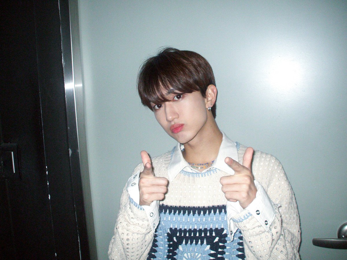 YOUNITE_offcl's tweet photo. [📋] YOUNITE 4TH EP '빛 : BIT Part.1' 음악방송 BEHIND 2탄📷

https://t.co/5NUzRAciMe

#YOUNITE #유나이트 
#빛_BIT_Part1 #WATERFALL 
#브랜뉴뮤직 #BRANDNEWMUSIC https://t.co/CZTeWJjI2v