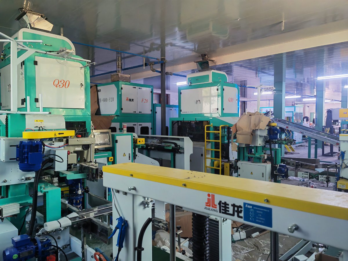 JialongOfficial's tweet image. Customer site, Jialong packing machine install and commission. 
PP woven/ PE bags rice packing machine ZDB-900-Q30,  
Pillow shape vacuum packing PZB-600-F20,
Case packer for pillow shape vacuum packages PZX-1500-E20.

#RicePackingMachine
#RiceBaggingMachine
#RicePackagingMachine