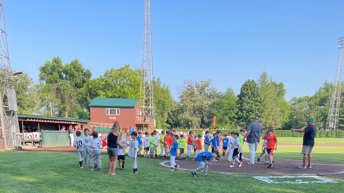 Catherine Riewer on Twitter "29 DelanoAthletics win a close game