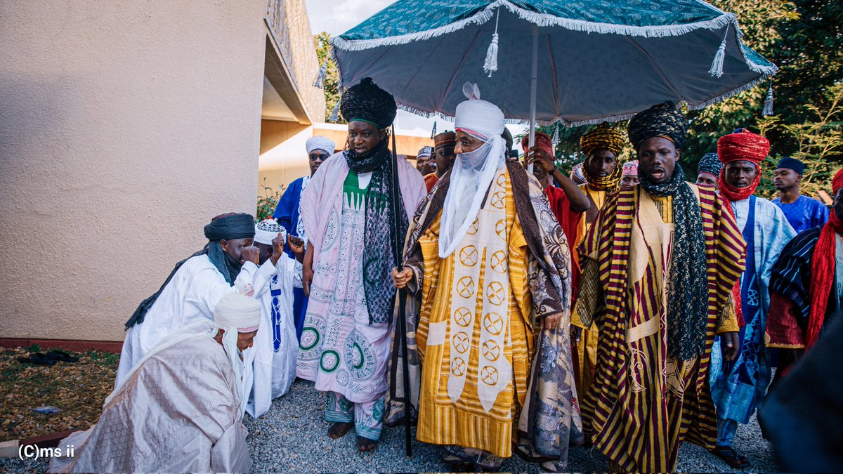 Ms_ii_studio's tweet photo. Zaman fadancin yamma Da mai martaba sarkin kano muhammadu sanusi ii 14th emir of kano Grand khaliphan Tijjaniyya Nigeria 🇳🇬  Abirnin kaduna . Pictures by Ms ii studio https://t.co/QJRStx4WG9