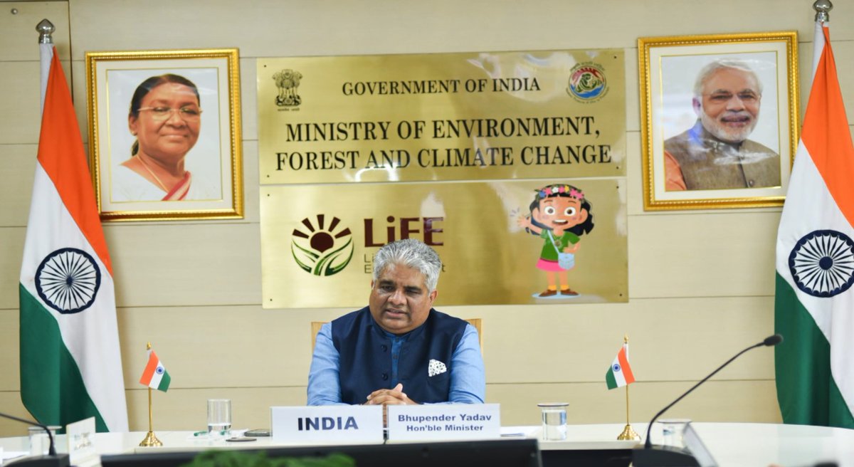 DDTamilNews's tweet image. பருவநிலை மாற்றத்தால் ஏற்படும் பாதிப்புக்களை தடுக்க பிரிக்ஸ் நாடுகள் உடனடி நடவடிக்கைகள் மேற்கொள்ள வேண்டியது அவசியம் - @byadavbjp 

@moefcc @MIB_India @PIB_India @DGDDNews @DDNewslive @airnewsalerts 

#BRICS #changeinclimate