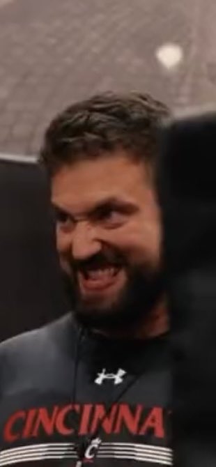 Luke Farrell tweet media