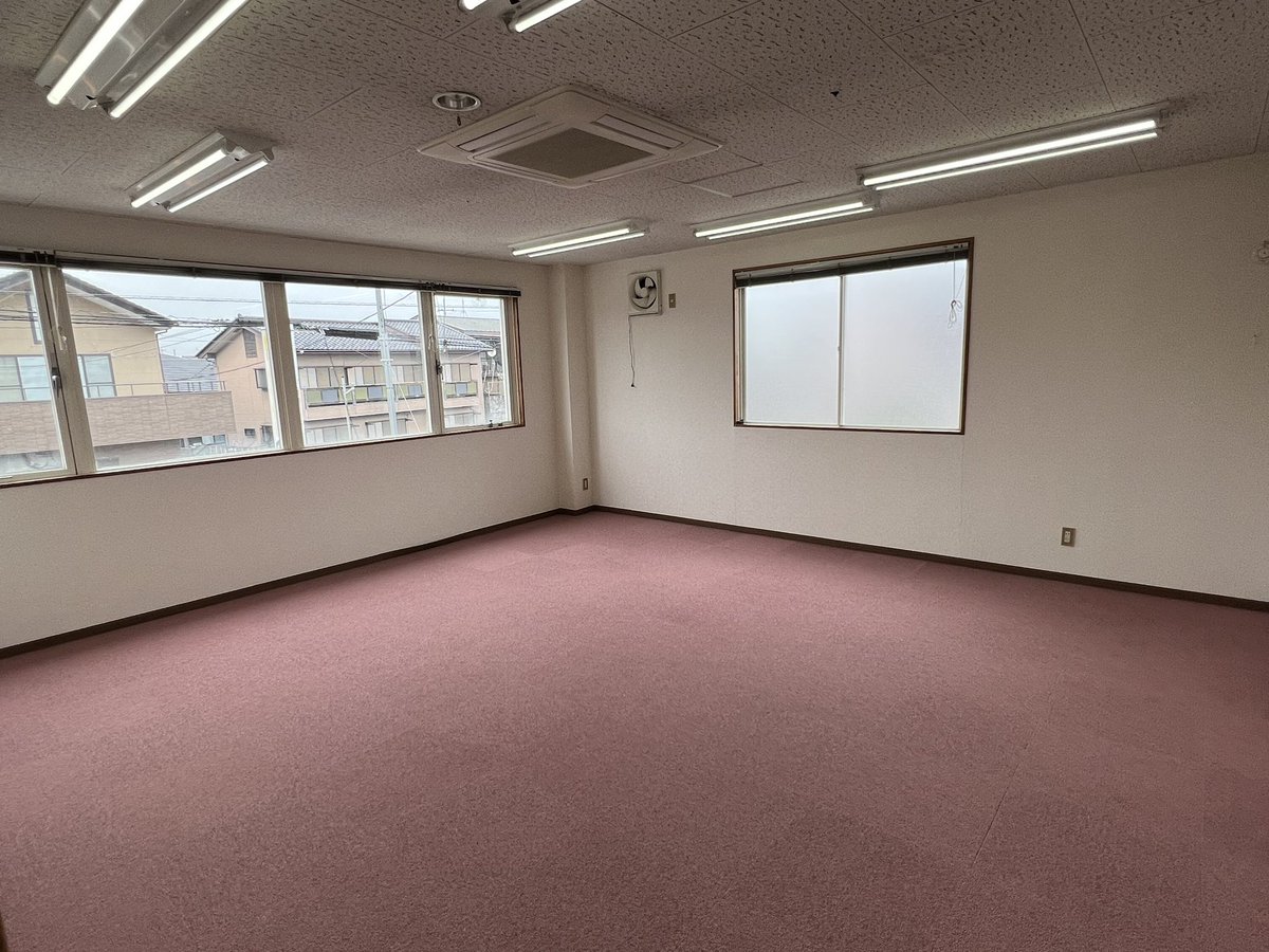 astro_tomobe's tweet photo. ★お知らせ
本日をもちましてアストロ友部は完全閉業となりました。
これまで多くの方々のご利用、ご支援をいただきまして、誠にありがとうございました。心よりお礼申し上げます。
またどこかで皆さまとお会いできるまで、ごきげんよう！さようなら！
#できたを増やす！ 
#なかまを増やす！ https://t.co/w9FDbPBKug