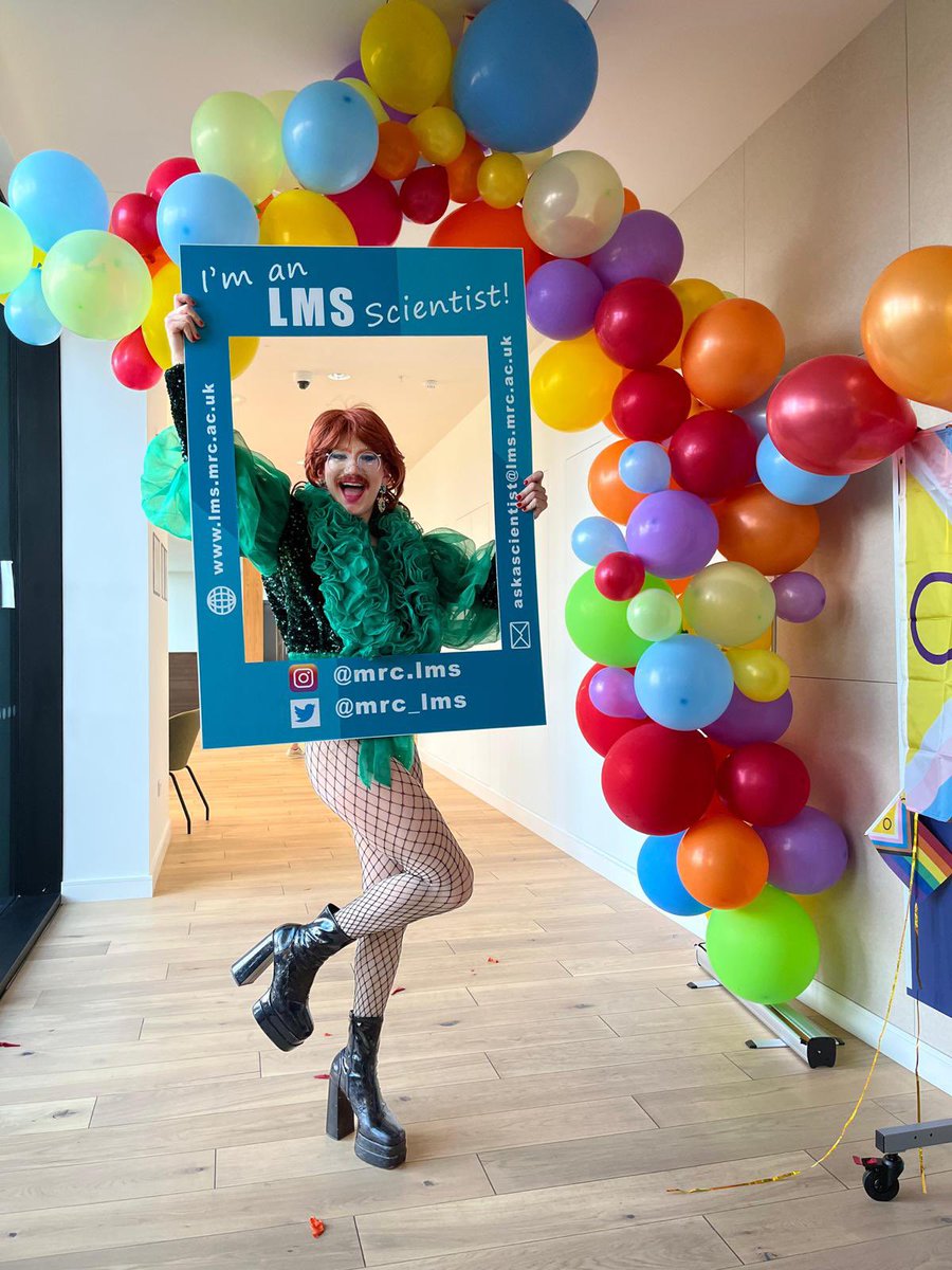 MRC_LMS's tweet photo. Love always wins! 🌈 Happy hour for LMS staff to celebrate #PrideMonth2023 with @CarrotDrag hosting! Ps. Don’t forget to check your heart ❤️💛💚💙💜#cardiomyopathy #cardiomyopathyawarenessweek2023 @GlobalHeartHub @ImperialNHLI https://t.co/g8mTXkZUrs