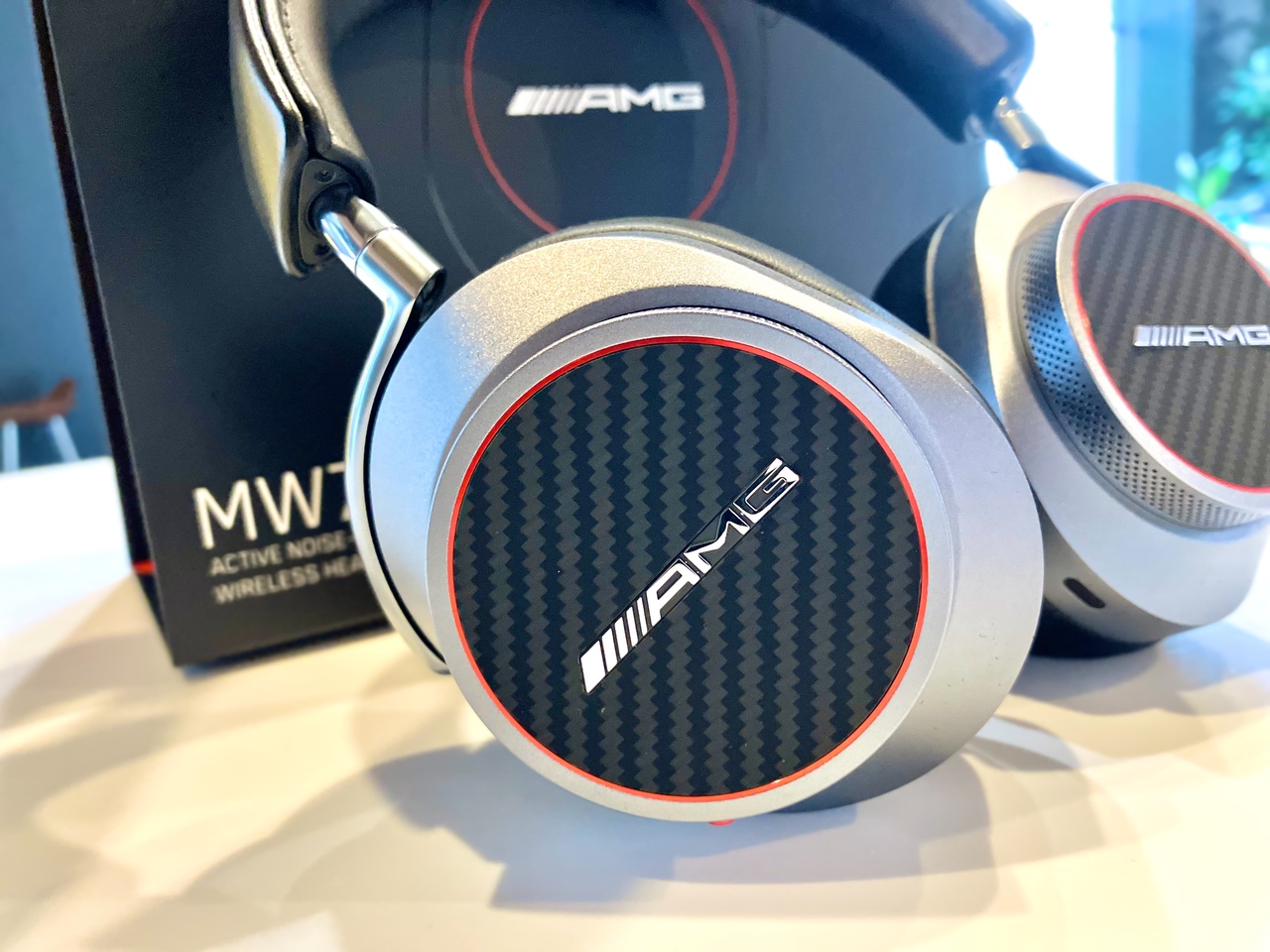 ベンツ AMG ワイヤレス ヘッドホン Master & Dynamic アクティブ ベンツ AMG ワイヤレス ヘッドホン Master & Dynamic アクティブ