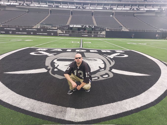 Serio at the @Raiders @AllegiantStadm in #LasVegas #Raiders front and center #Serio https://t.co/7Pj<a class="tags" target="_blank" title="On Twitter" href="/?out=eyJ0eXAiOiJKV1QiLCJhbGciOiJIUzUxMiJ9.eyJpYXQiOjE3MjczMTQ5NDIsImlzcyI6InR3cG9ybnN0YXJzLmNvbSIsIm5iZiI6MTcyNzMxNDk0MiwiZXhwIjoxNzU4ODUwOTQyLCJyZWRpcmVjdF91cmwiOiJodHRwczovL3R3aXR0ZXIuY29tL1JhaWRlcnMifQ.icVw-xh2vsoCvTJ8M_umzWm4UPQm5rWvFt9wB9AKXYWIWmqUSNwoG0RB54t6XBrBIN9I7umzZPzxMq2a2OAXDw">@Raiders</a><a class="tags" target="_blank" title="On Twitter" href="/?out=eyJ0eXAiOiJKV1QiLCJhbGciOiJIUzUxMiJ9.eyJpYXQiOjE3MjczMTQ5NDIsImlzcyI6InR3cG9ybnN0YXJzLmNvbSIsIm5iZiI6MTcyNzMxNDk0MiwiZXhwIjoxNzU4ODUwOTQyLCJyZWRpcmVjdF91cmwiOiJodHRwczovL3R3aXR0ZXIuY29tL0FsbGVnaWFudFN0YWRtIn0.mn01HNsiOqYCCkV-sEWC2eR5HP-eopu7ux-Ez5J7Xs0payomhSR76KhPyHNIAymr6Omta87Y5gpbSH2TaxVxaA">@AllegiantStadm</a><a href="/tag/lasvegas"class="tags">#LasVegas</a><a href="/tag/raiders"class="tags"><span>#raiders</span></a><a href="/tag/serio"class="tags"><span>#serio</span></a>