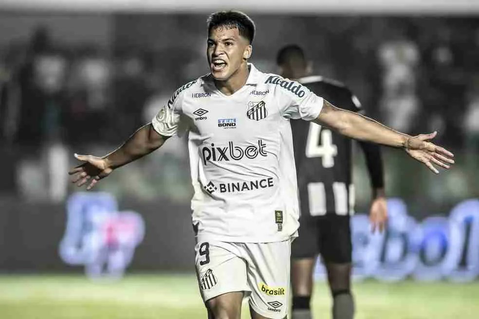 Quanti siamo sul carro brasiliano 🇧🇷 che sta per arrivare a destinazione ⏳👀
RT !!💣
#Lazio #MarcosLeonardo