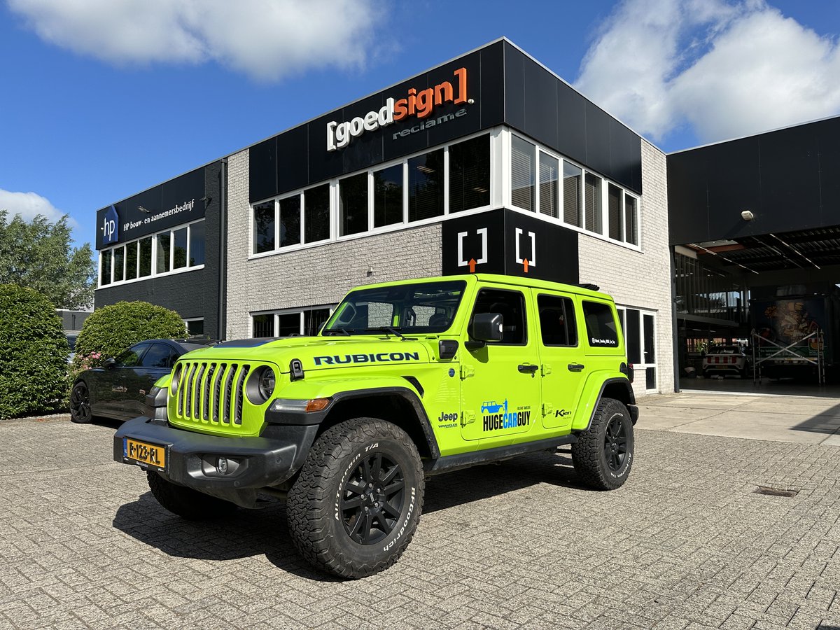 RolandTameling's tweet photo. Mijn tip?
Stand out.
Of the crowd.
Er zijn al genoeg grijze dagen, vrienden! Deze kleur in jouw leven wordt mede mogelijk gemaakt door @schoonrok @goedsignreclame en @kien. Thanks guys!
#HUGEcarguy #JeepWrangler #Goedsign #Kien #Jeep #JeepWranglerRubicon #GeckoGreen #OIIIIIIIO https://t.co/I9xLWjbXba
