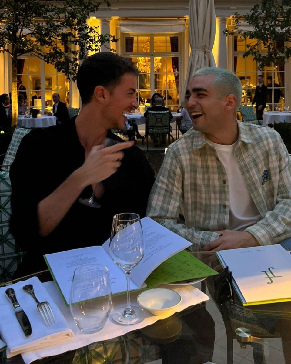 elitearchivees's tweet image. ♥️