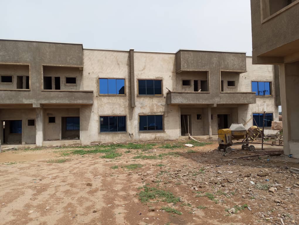 KSDPCLtd's tweet photo. #KSDPC The Maisonette Apartments, a development project at the Old Ja’afaru Estate Market, Kabala Costain, Kaduna being developed in partnership with Green Icon International Limited (GIIL).
Take the first step towards the home of your DREAMS. #RealEstate #KadunaHousing https://t.co/4WiFVowRz0