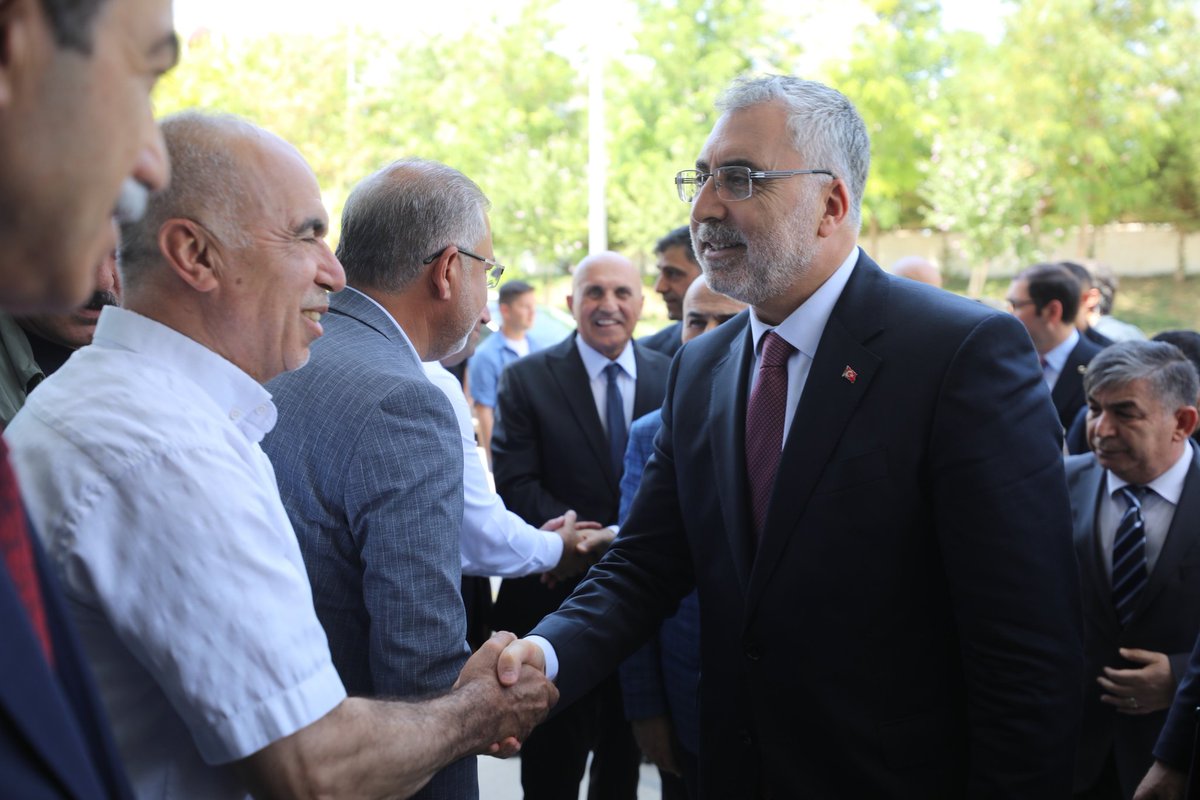 Mardinli bakanımız.sayın.prf.dr.vedat IŞIKHAN.