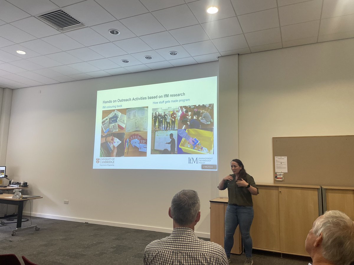 Niamh Fox tweet media