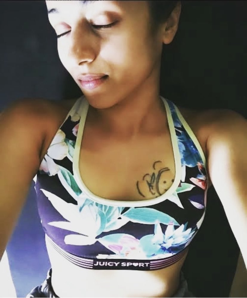 Fz24VB-WIAARsQh?format=jpg&name=medium