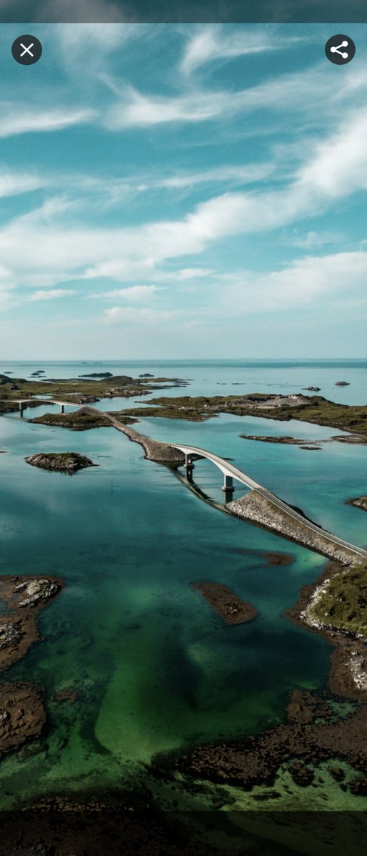 Paranoimia's tweet image. For a second there I thought I was looking at a screenshot from #Driveclub.

We really need a sequel to that game. 😞