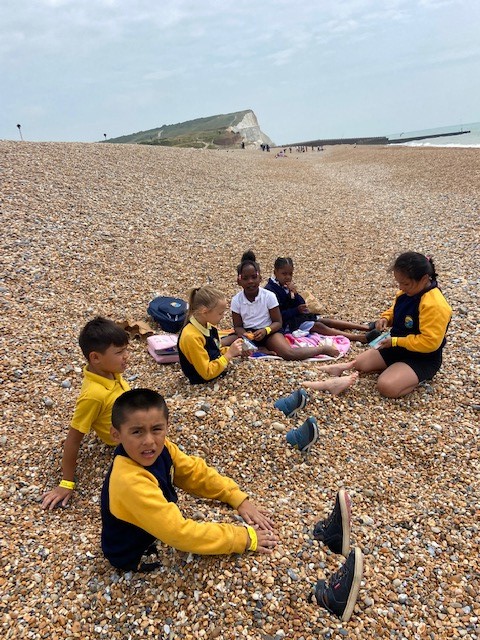 Making the most of a fieldwork opportunity at the wonderful Seaford seafront in East Sussex. What an experience for our Year 2 children who were squealing with pure joy when they dipped their toes in the sea. #enrichment #Seaford #Geography <a href="/The_GA/">Geographical Association</a>