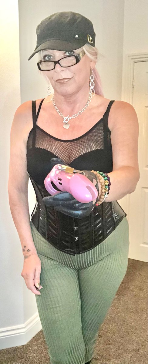 Mistress Suzzie On Twitter Who Is Taking The Bait Fishing Go To Web