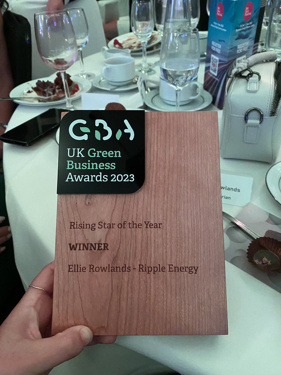 Beyond excited that I won the Rising Star of the Year at <a href="/BusinessGreen/">BusinessGreen</a> awards last night 💫  

Huge thanks to whole <a href="/RippleEnergy/">Ripple</a> for all the support 💚