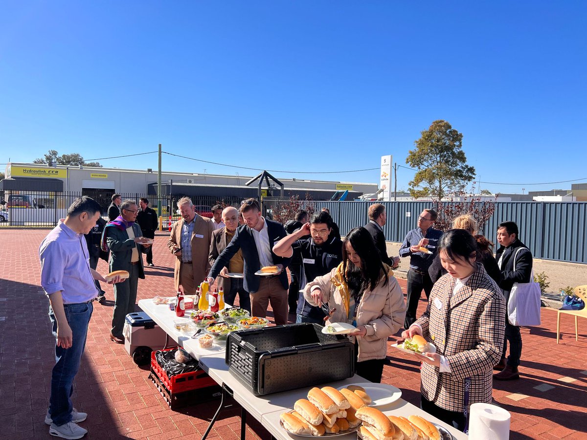 dcalliance's tweet photo. Today, the TPG Telecom Tech Day was held at DCA | PIER for customers and friends to learn more about our partnership. Of course, the day wouldn’t be complete without an open-air barbie at the end of the session! https://t.co/xyiVQpwTTS