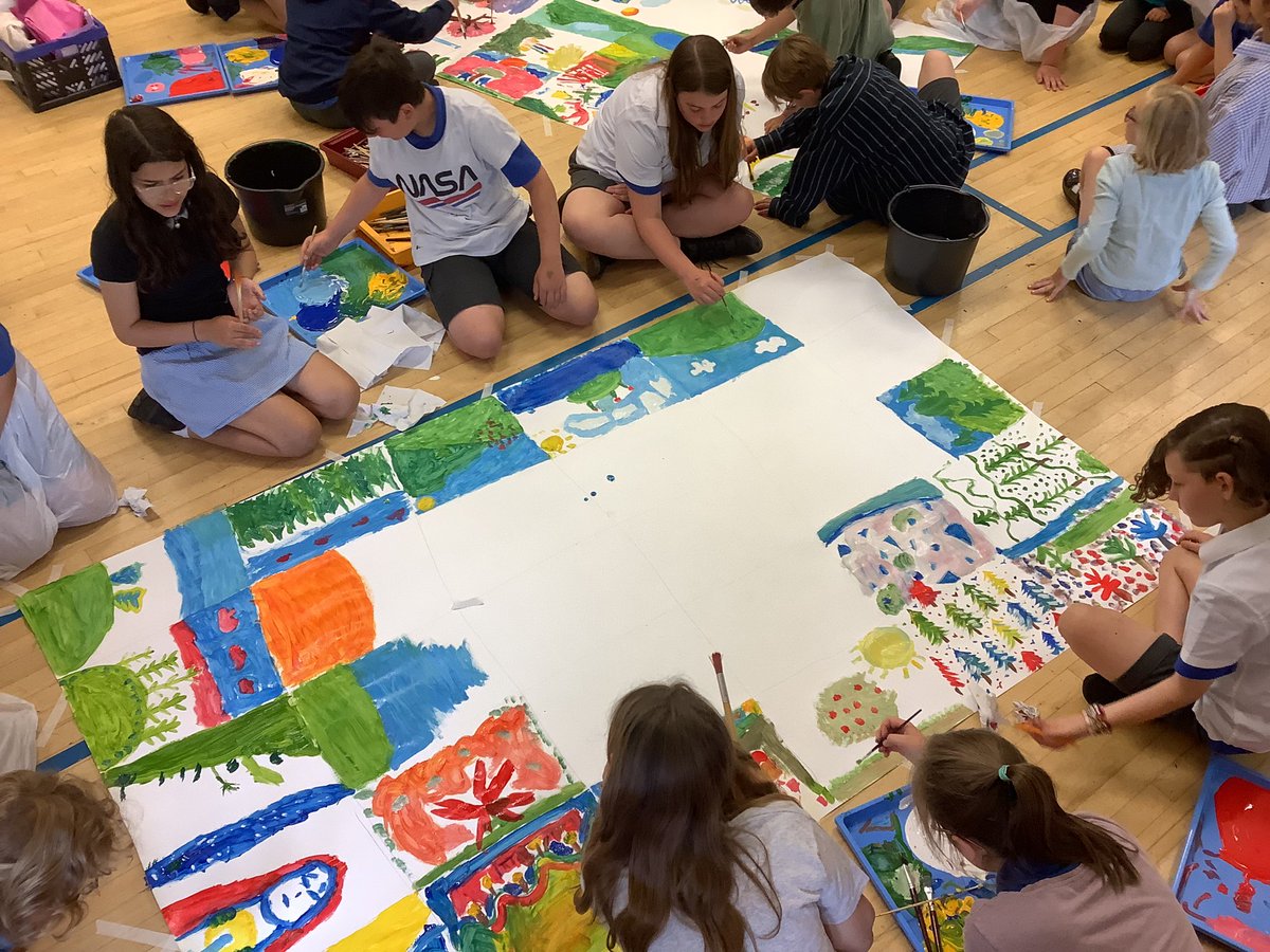 NPSMiss_Jenkins's tweet photo. Giant painting this morning with @philironside !! Our focus was The Malvern Hills - we created an abstract canvas using contrasting colours and statement shapes! #NPSArt https://t.co/jGikzTQzLi