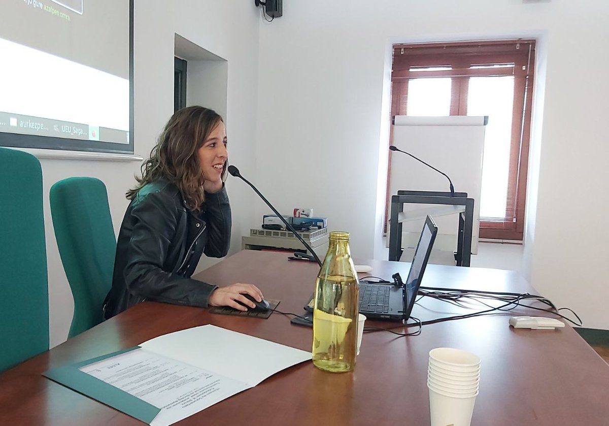 ueu_orokorra's tweet photo. Leire Alkorta Belaunzaran, Sagarraren eta Sagardoaren Dokumentazio Zentroaz orain
@Sagardoetxea
#UI51 #ALDEE #ElkarEkin https://t.co/peJvJUKwnZ