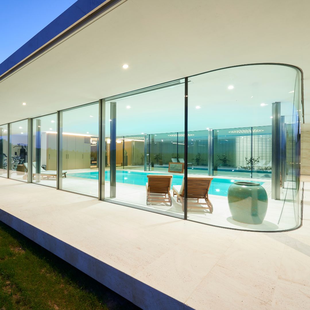 What do you think of this @IQGlassUK slim framed #curvedglazing within this pool area?
Book a visit to Sky House today! 
📞01494 722 880
Visit our website: ow.ly/ylPK50P0xLv
#iqglass #skyhousedesigncentre #interiordesign #interiorarchitecture #luxuryliving #luxuryinteriors