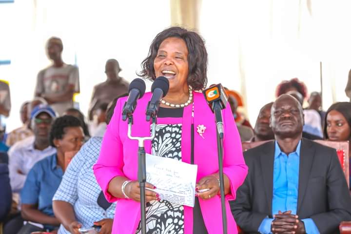 HomabayHealth's tweet image. All these packaged in an MOU between @HomaBayCountyKE and @kutrrh in a partnership that will see Homa Bay transformation healthcare delivery and sustainability.