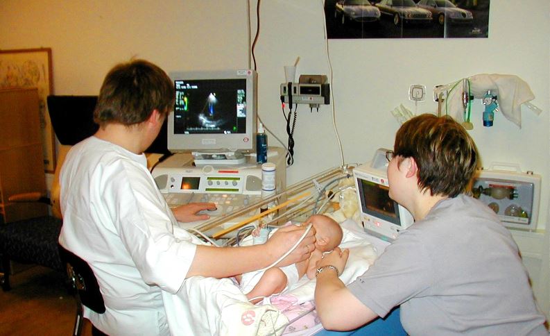 CellScience4's tweet image. #Ventricular #septal defect symptoms seen in a #new #born baby: 
#Shortness of #breathe 
#Fast  or heavy breathing
#Sweating
#Tiredness while #feeding