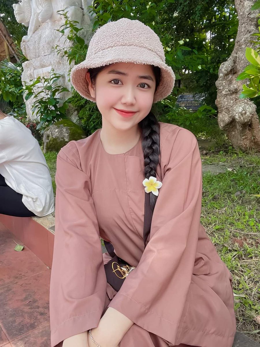 QueThuNham's tweet photo. Hoan hỉ hoan hỉ 😊🌱 https://t.co/qOITdwVoSX