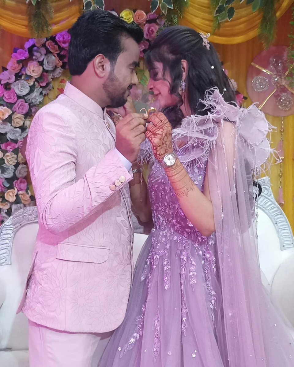 Prititrivedi_'s tweet photo. ๐
So this happened on 26/06/2023. Beginning the beautiful journey of love, friendship and growth together.
#engaged
#pritul https://t.co/XOdIuRASdO
